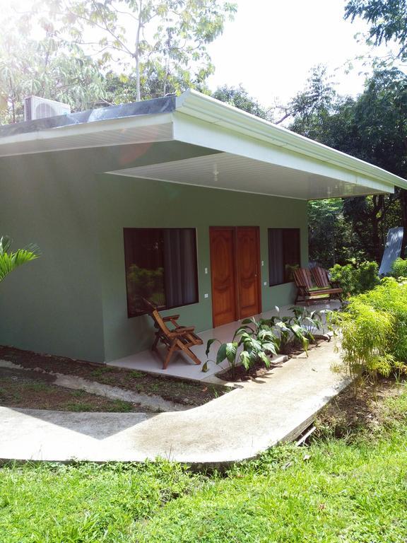 Manuel Antonio Hostel Resort Exteriör bild