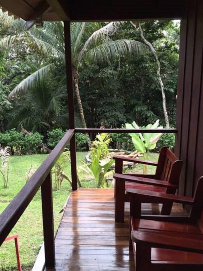 Manuel Antonio Hostel Resort Exteriör bild